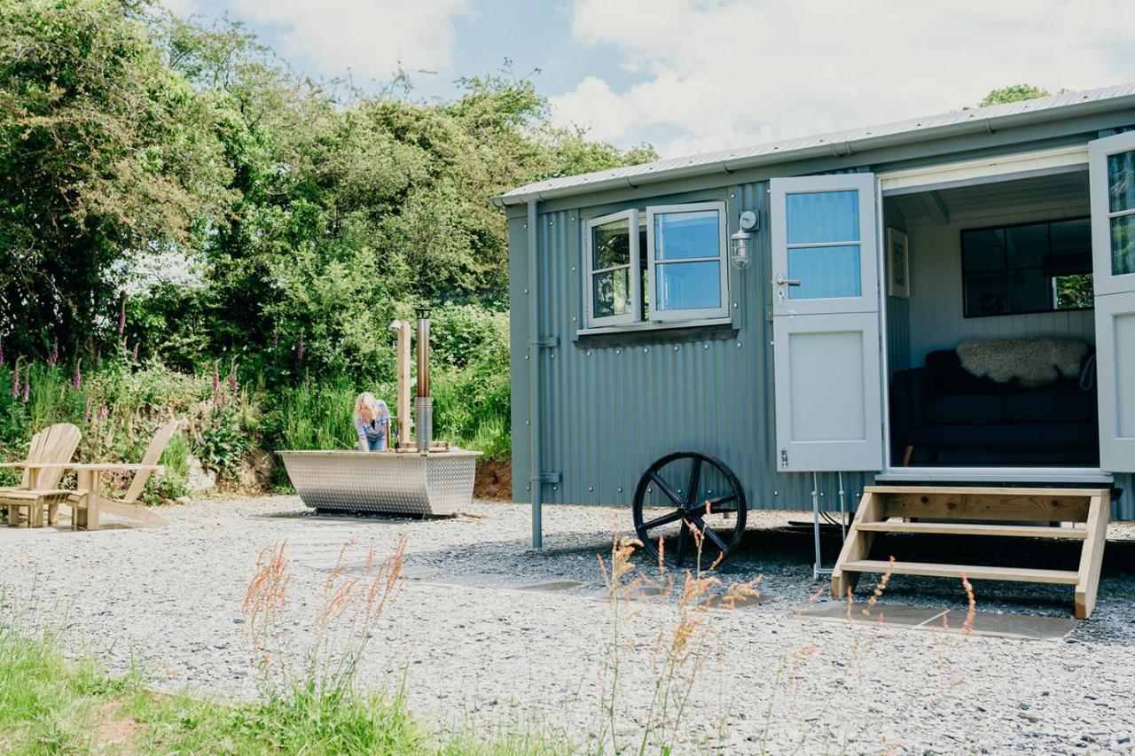 Blatchford Briar - Award Winning Private Shephards Huts With Their Own Secluded Hot Tubs Milton Abbot Exterior foto
